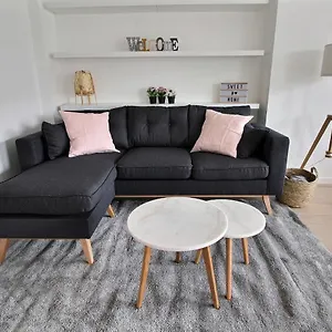 Rent A Flat - Montgomery Apartment Brussels